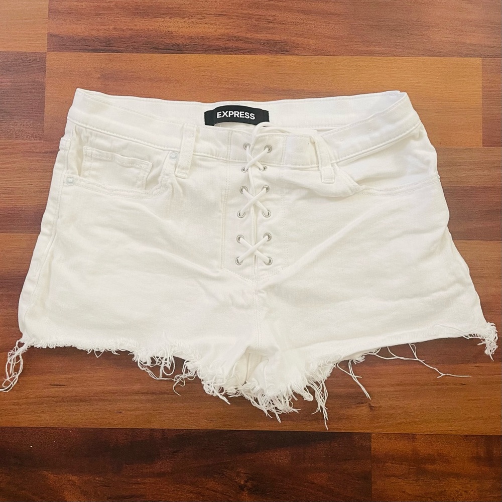 White Express Vintage Shorts (Mid Rise)
